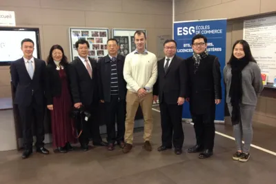 深职院代表团访问思图迪教育联盟ESG学院集团